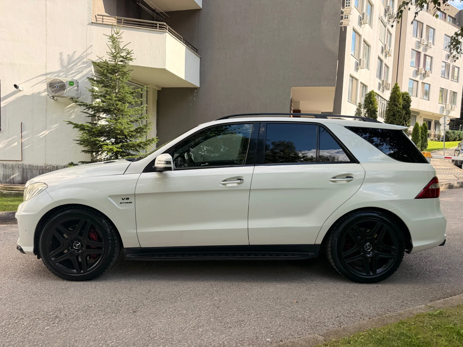 Mercedes-Benz ML 63 AMG, снимка 4 - Автомобили и джипове - 55942201