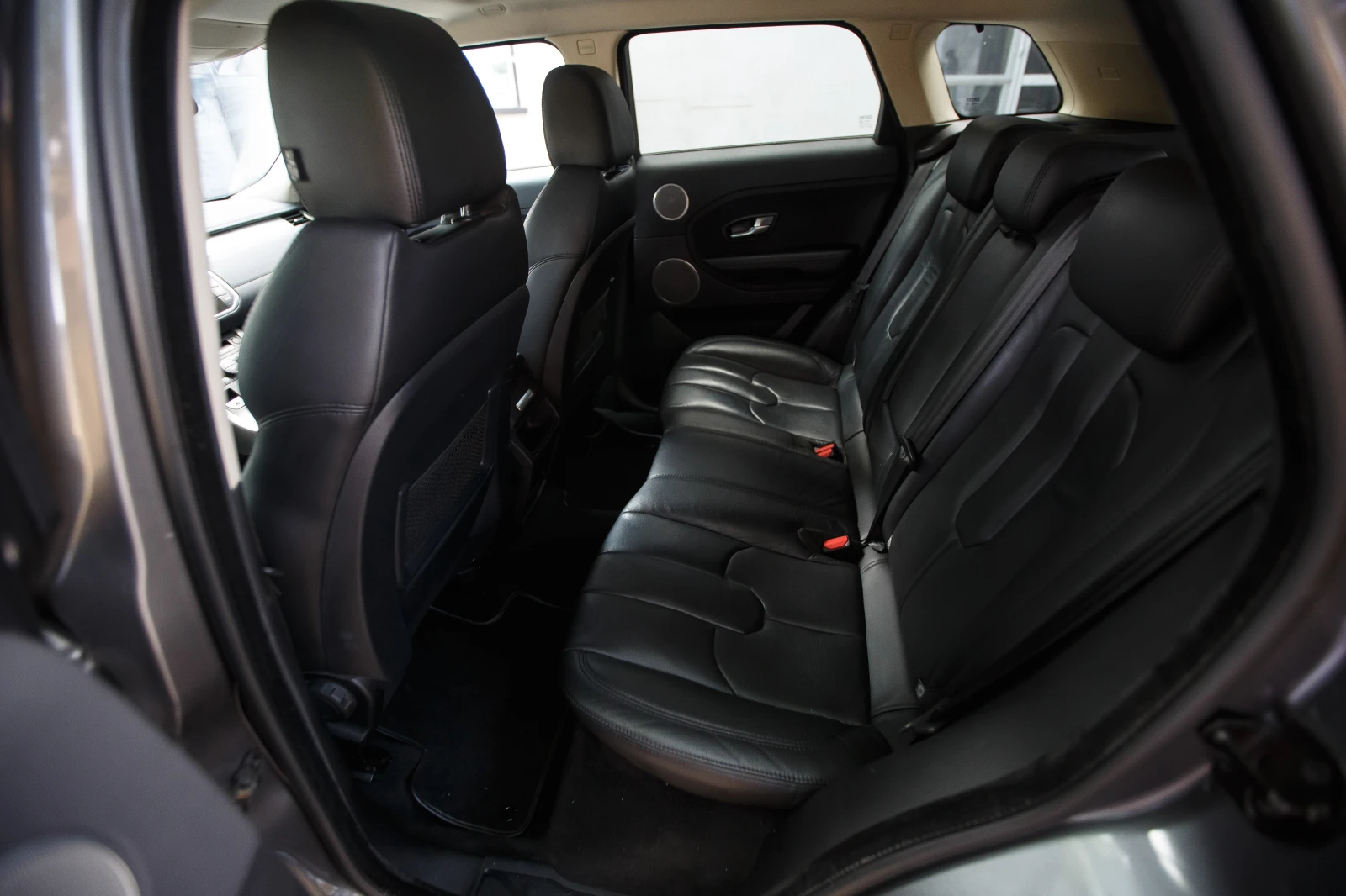Land Rover Evoque 2.2td4 Black, снимка 12 - Автомобили и джипове - 56395778