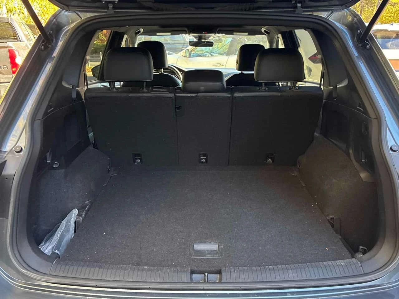 VW Tiguan * Comfortline R Line Black Edition * CARFAX *  | Mobile.bg � ����������� 14