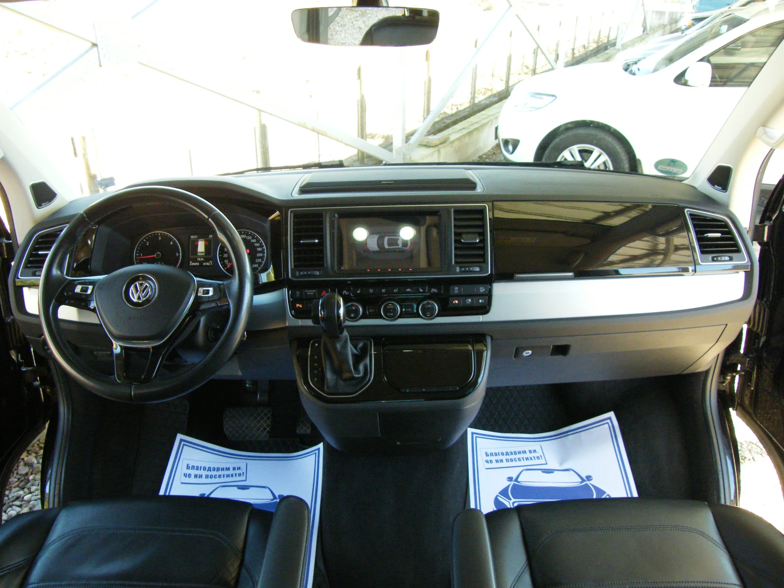 VW Multivan 2.0 TDI 4x4 NAVI, снимка 17 - Бусове и автобуси - 56112612