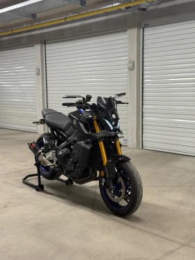 Yamaha Mt-09 SP / BLACK WIDOW / НОВИ ГУМИ / ОБСЛУЖЕН, снимка 2