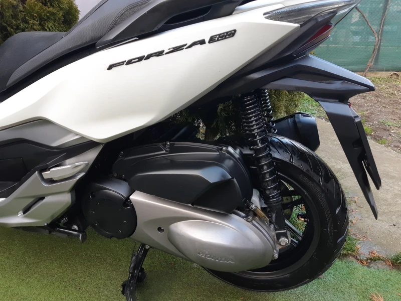 Honda Forza 300/TCS/Abs/ led, снимка 13 - Мотоциклети и мототехника - 52668885