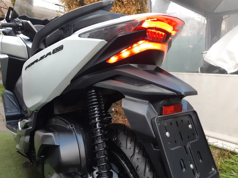 Honda Forza 300/TCS/Abs/ led, снимка 14 - Мотоциклети и мототехника - 52668885