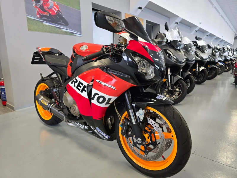 Honda Cbr 1000RR,  REPSOL, ARROW!, снимка 2 - Мотоциклети и мототехника - 52366786