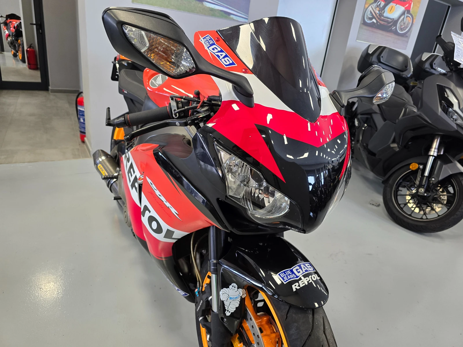 Honda Cbr 1000RR,  REPSOL, ARROW! - изображение 10