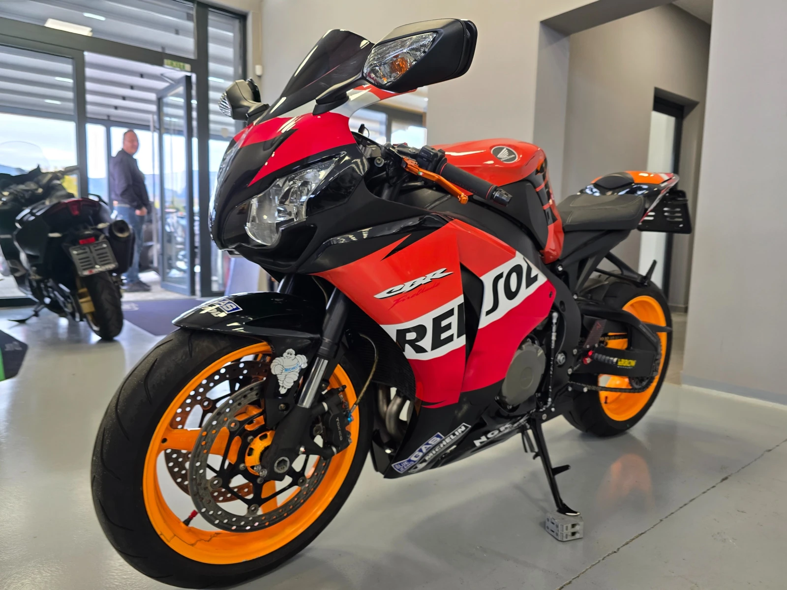 Honda Cbr 1000RR,  REPSOL, ARROW! - изображение 7