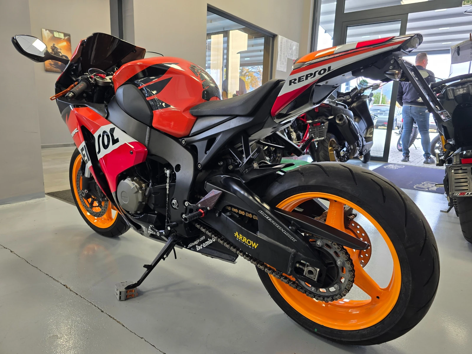 Honda Cbr 1000RR,  REPSOL, ARROW! - изображение 5