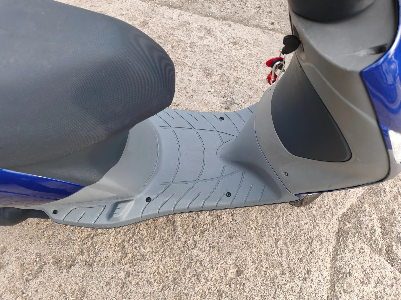 Piaggio Zip  - изображение 6