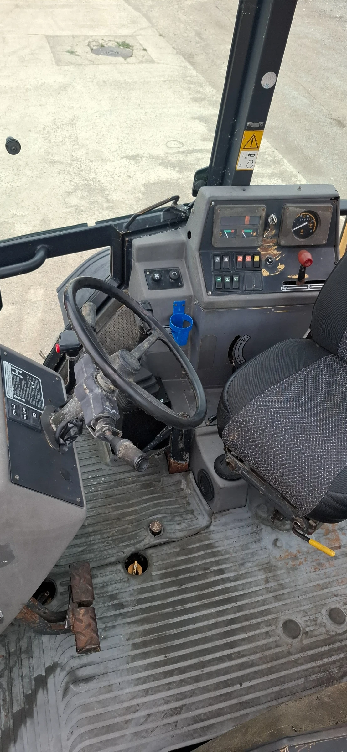 Багер New Holland Ford 675D, снимка 7 - Индустриална техника - 55138850