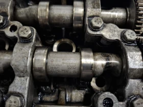 Обурудвана цилиндрова глава комплект с болтове За Vw Touran 2011 2.0 tdi 140 Comon-rail.  03L103373J, снимка 3