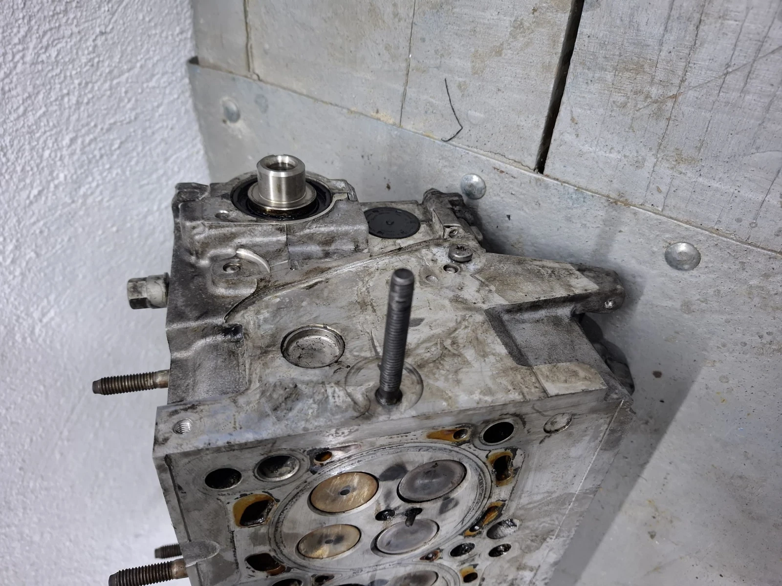        Vw Touran 2011 2.0 tdi 140 Comon-rail.  03L103373J | Mobile.bg   12