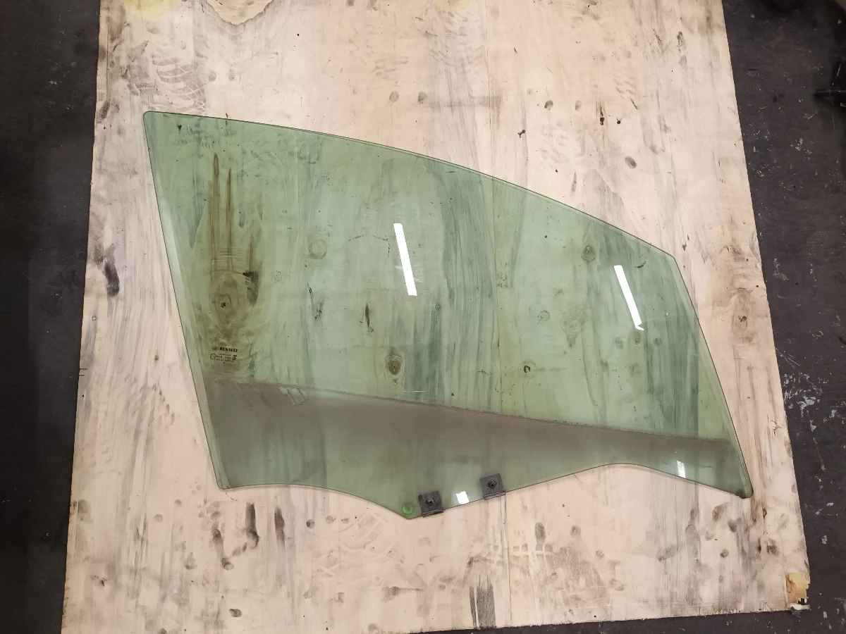 ������ ������ ����� ���� ���� 1.5��� 18� | Mobile.bg � ����������� 1