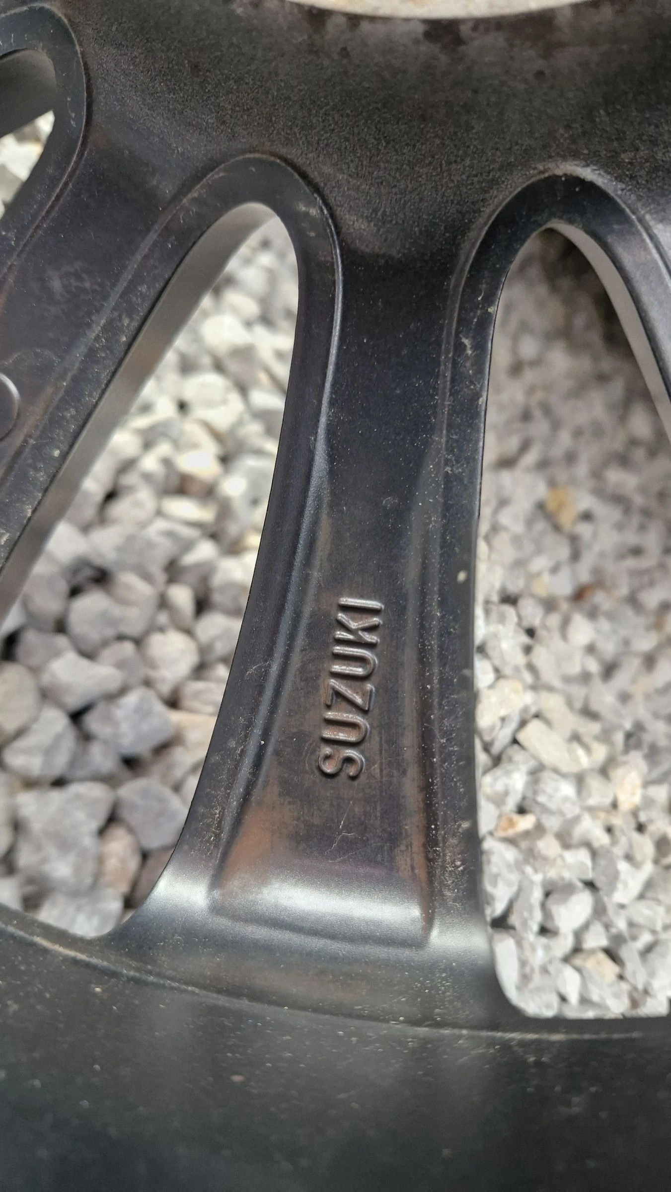    205/40R17  Suzuki | Mobile.bg   5