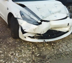 Tesla Model 3 стандарт рейндж 302, снимка 4