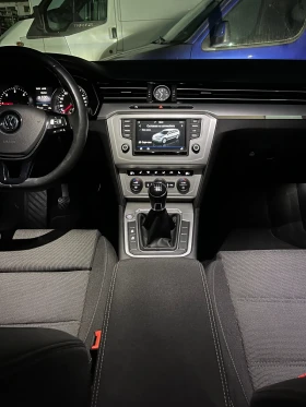 VW Passat 2.0TDI Higline 190Кс FULL LEDhead up display Печка, снимка 11
