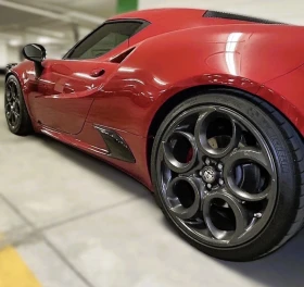 Alfa Romeo 4C TRACK PACKAGE * 1 СОБСТВЕНИК * СЕРВИЗНА ИСТОРИЯ * , снимка 2