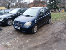 Toyota Yaris 1.0vvt, снимка 2