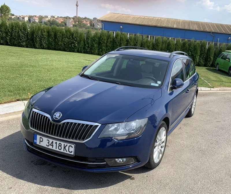 Skoda Superb Superb Mk II Facelift Kombi - модел 2014, снимка 1 - Автомобили и джипове - 47356949