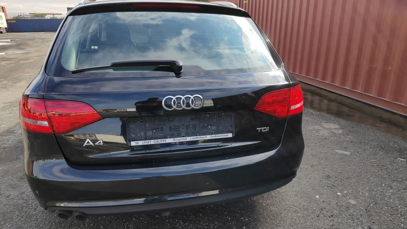 Audi A4 Attraction, снимка 3 - Автомобили и джипове - 47555619