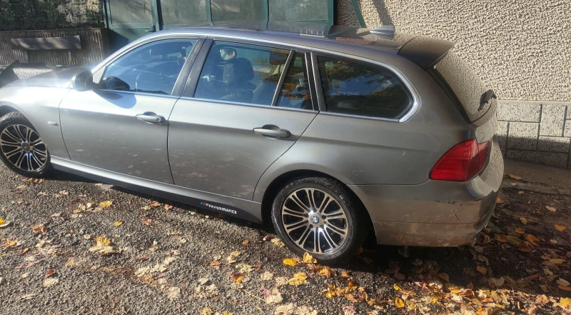 BMW 320 2012 NAVi, снимка 3 - Автомобили и джипове - 47908359