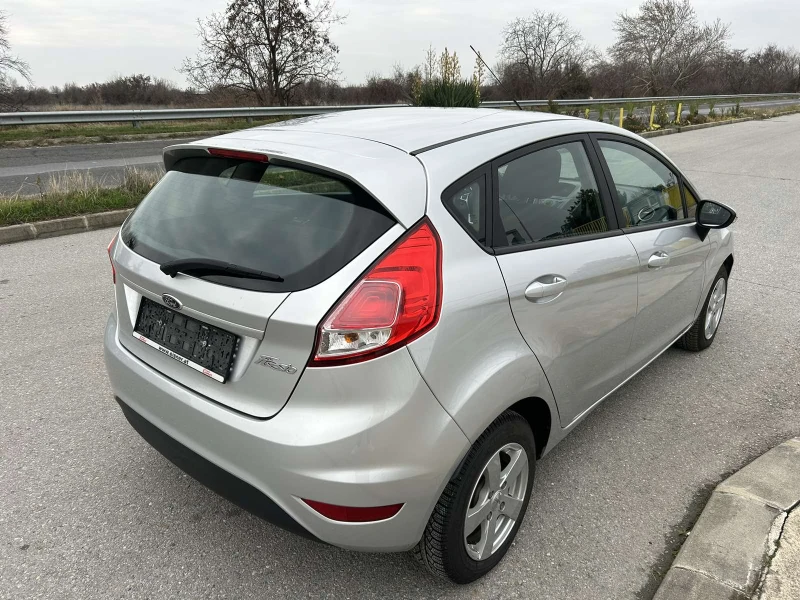 Ford Fiesta 1.2, снимка 5 - Автомобили и джипове - 48342307