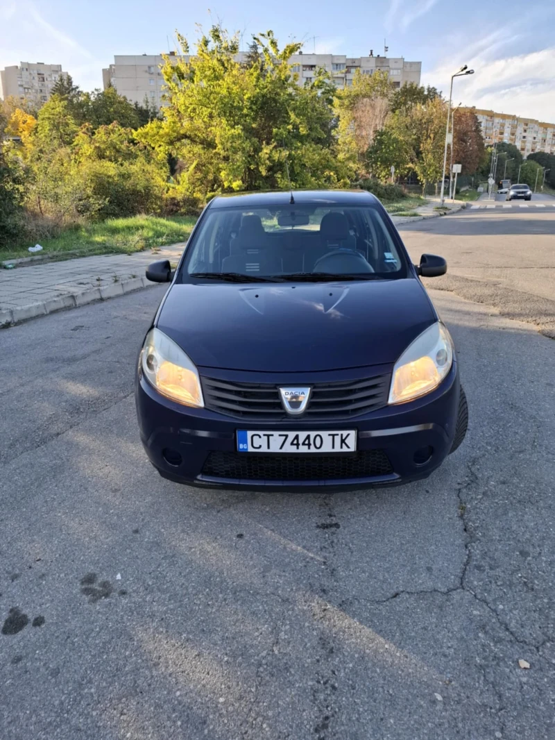 Dacia Sandero 1.2 16V ГГаэ Бенэин, снимка 2 - Автомобили и джипове - 49500940