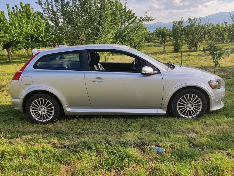 Volvo C30  R DESIGN D 5, снимка 2 - Автомобили и джипове - 50149918
