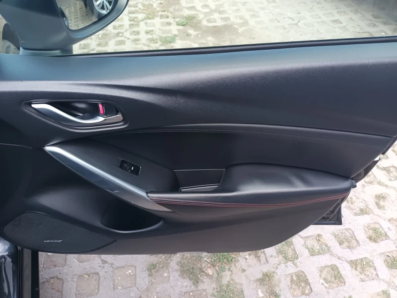 Mazda 6 2.5iбензин;автоматик;нави;КОЛЕДНА ЦЕНА 17500лв, снимка 14 - Автомобили и джипове - 50989298