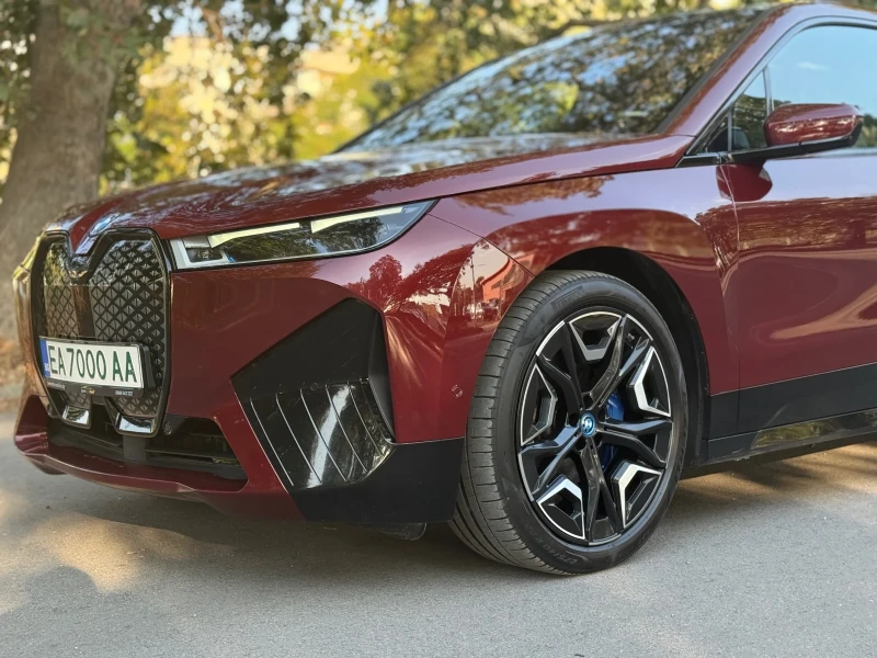 BMW iX 50* Xdrive* ГАРАНЦИЯ* Bowers&Wilkins* SWAROVSKI* F, снимка 12 - Автомобили и джипове - 51582156