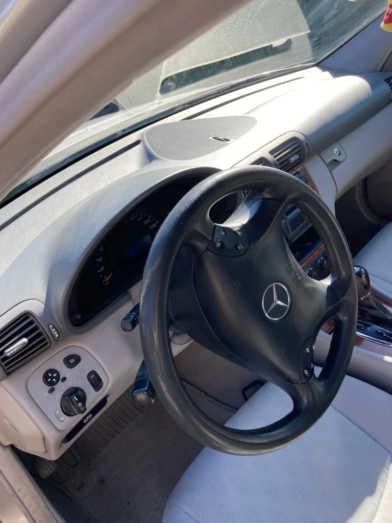 Mercedes-Benz 220 Mercedes C 220 CDI 2.2   Дизел, 2002 г., снимка 2 - Автомобили и джипове - 52578856