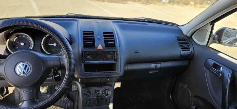 VW Polo, снимка 15 - Автомобили и джипове - 52297135