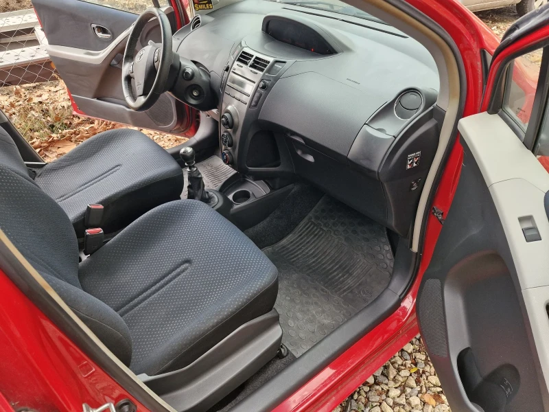 Toyota Yaris 1.33 VVT-i 100к.с. , снимка 6 - Автомобили и джипове - 52428320