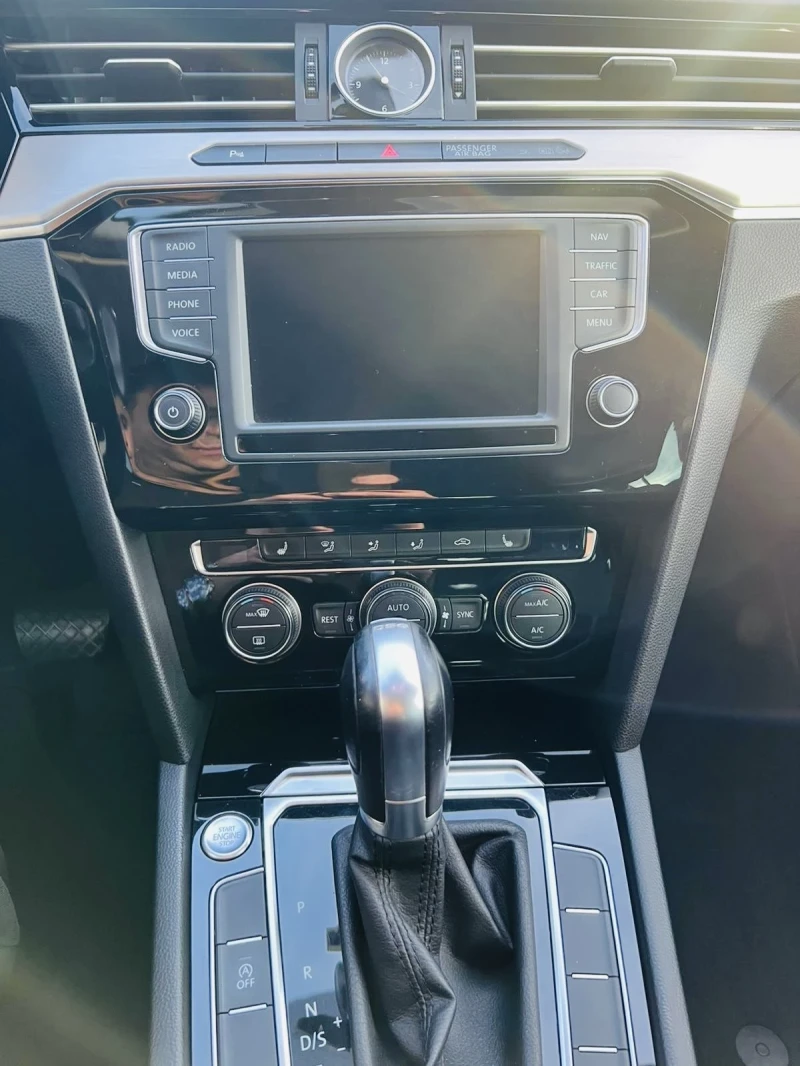VW Passat B8; 2.0TDI; DSG; FULL LED, снимка 12 - Автомобили и джипове - 52517551