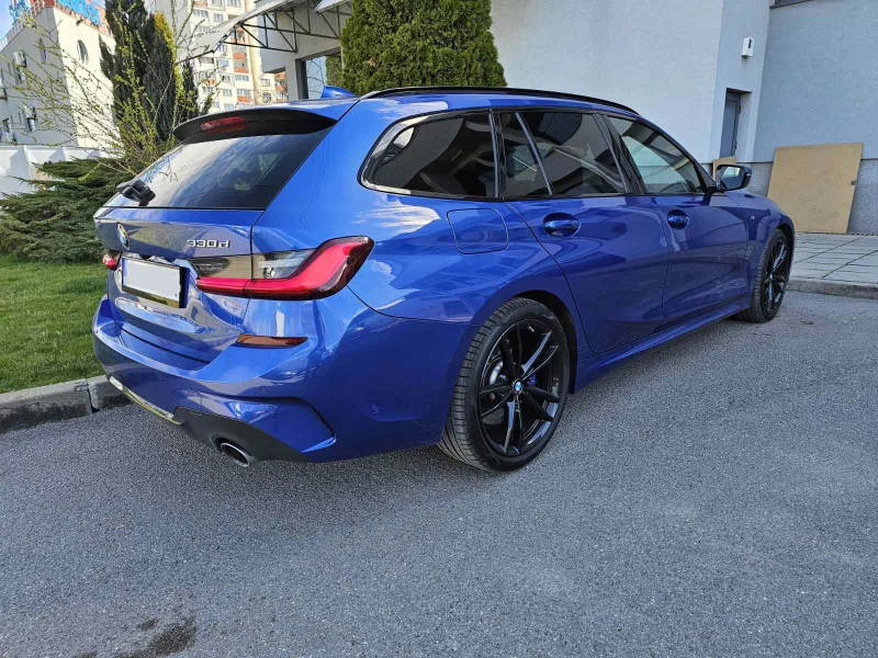 BMW 330 330d / xDrive / M Paket / LASER/PANO/Memory/, снимка 5 - Автомобили и джипове - 52589296