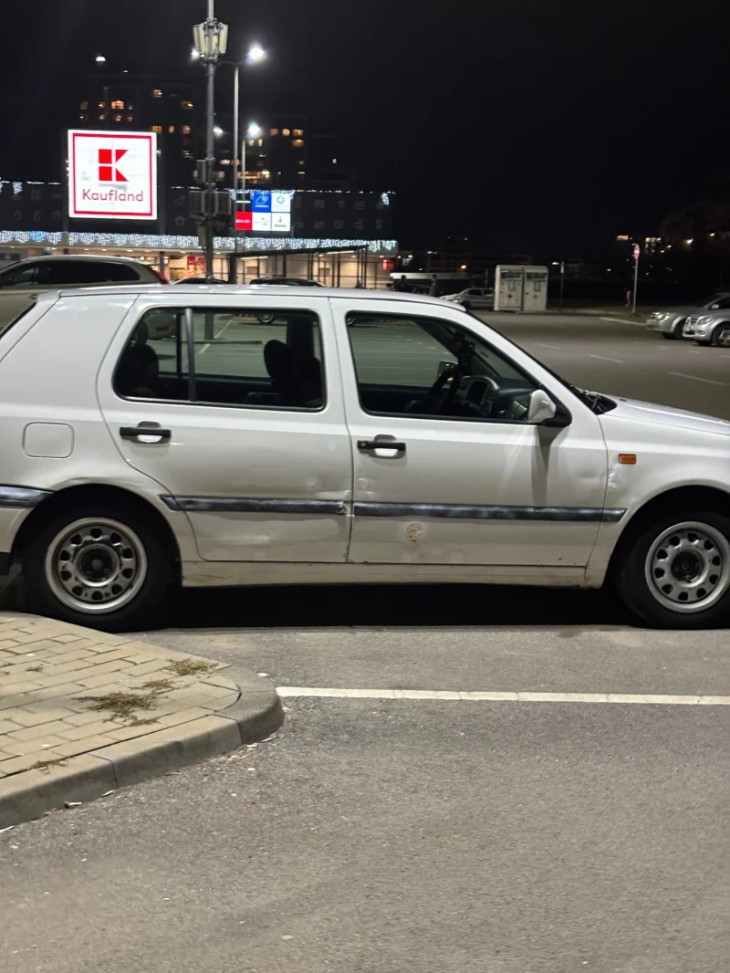 VW Golf 1.6 gas-benzin, снимка 8 - Автомобили и джипове - 52978752