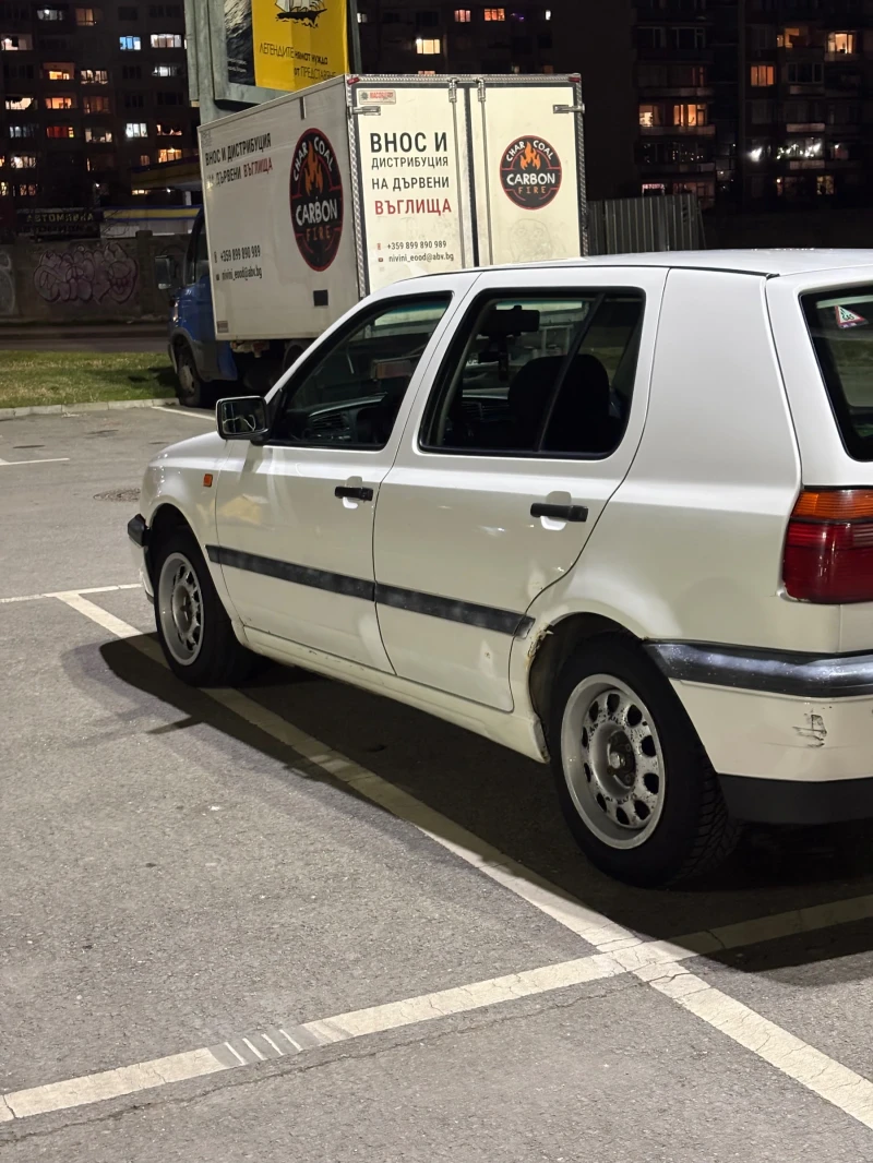 VW Golf 1.6 gas-benzin, снимка 11 - Автомобили и джипове - 52978752