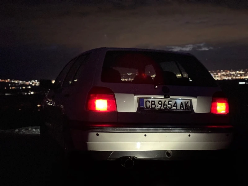 VW Golf 1.6 gas-benzin, снимка 15 - Автомобили и джипове - 52978752