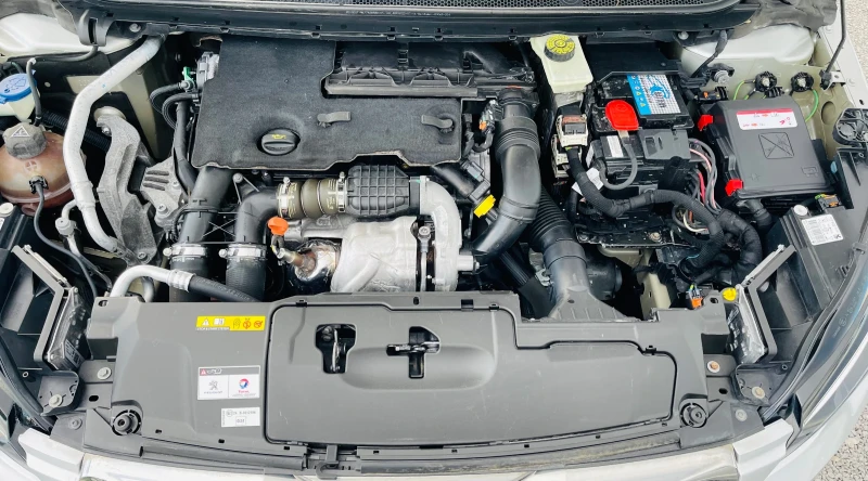 Peugeot 308 1.6 е-HDi Full LED* Панорама* Сервизна история, снимка 17 - Автомобили и джипове - 52979752