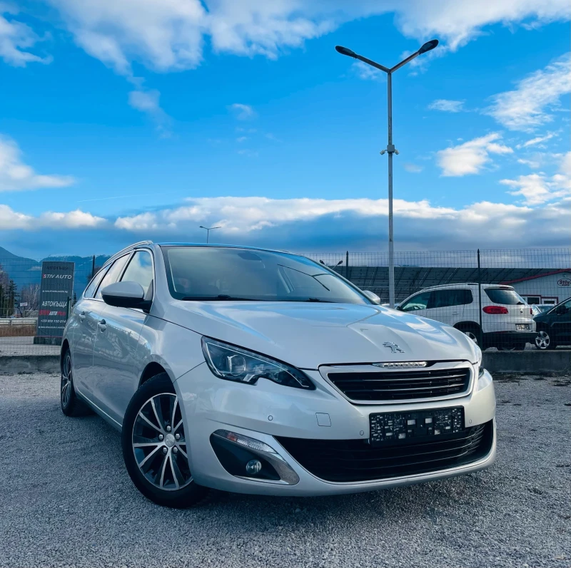 Peugeot 308 1.6 е-HDi Full LED* Панорама* Сервизна история, снимка 3 - Автомобили и джипове - 52979752