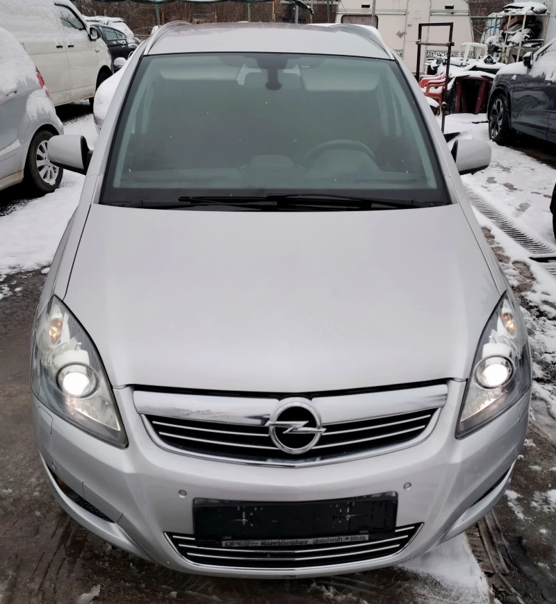 Opel Zafira 1.8i/NAVI/6+ 1