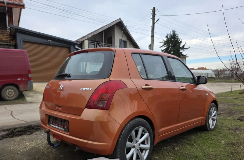 Suzuki Swift, снимка 4 - Автомобили и джипове - 53479764