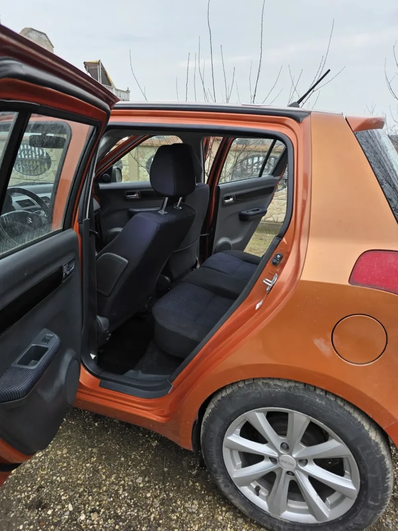 Suzuki Swift, снимка 10 - Автомобили и джипове - 53479764