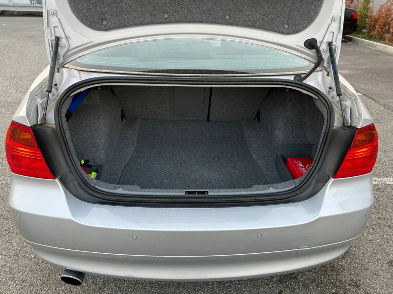 BMW 318, снимка 6 - Автомобили и джипове - 53501591