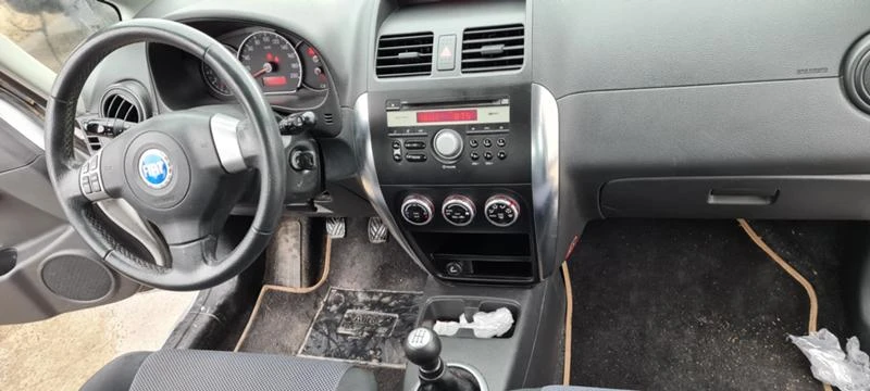 Fiat Sedici 1.6i 4x4, снимка 3 - Автомобили и джипове - 31136137