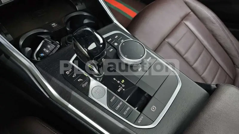 BMW 320 * Head-Up* 360* Distronic* ВКЛЮЧЕН ТЕХНОТЕСТ, снимка 7 - Автомобили и джипове - 54202399