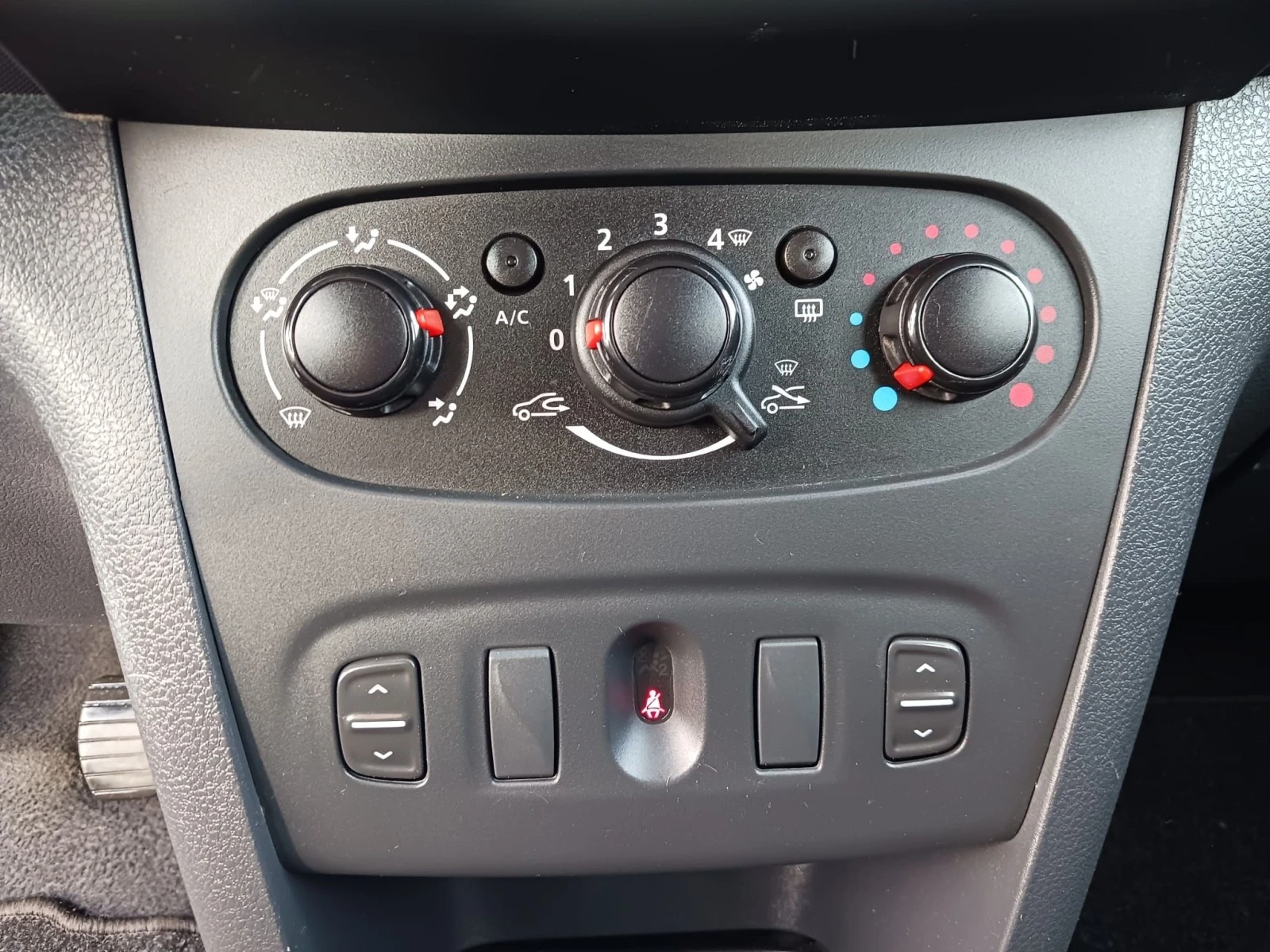 Dacia Sandero 1.5 dci N1 4 | Mobile.bg   12