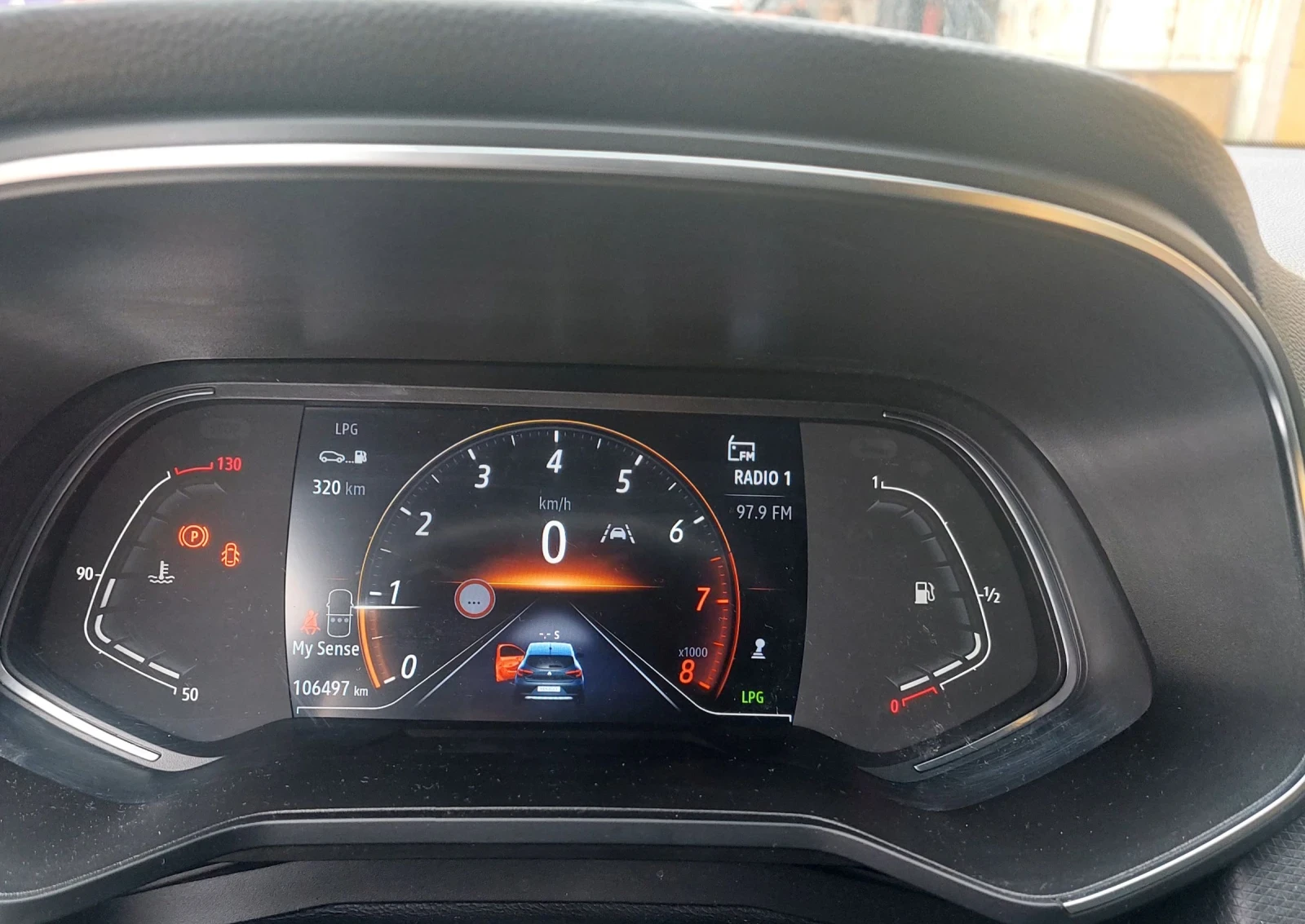 Renault Clio 1.0 LPG , снимка 6 - Автомобили и джипове - 54057887