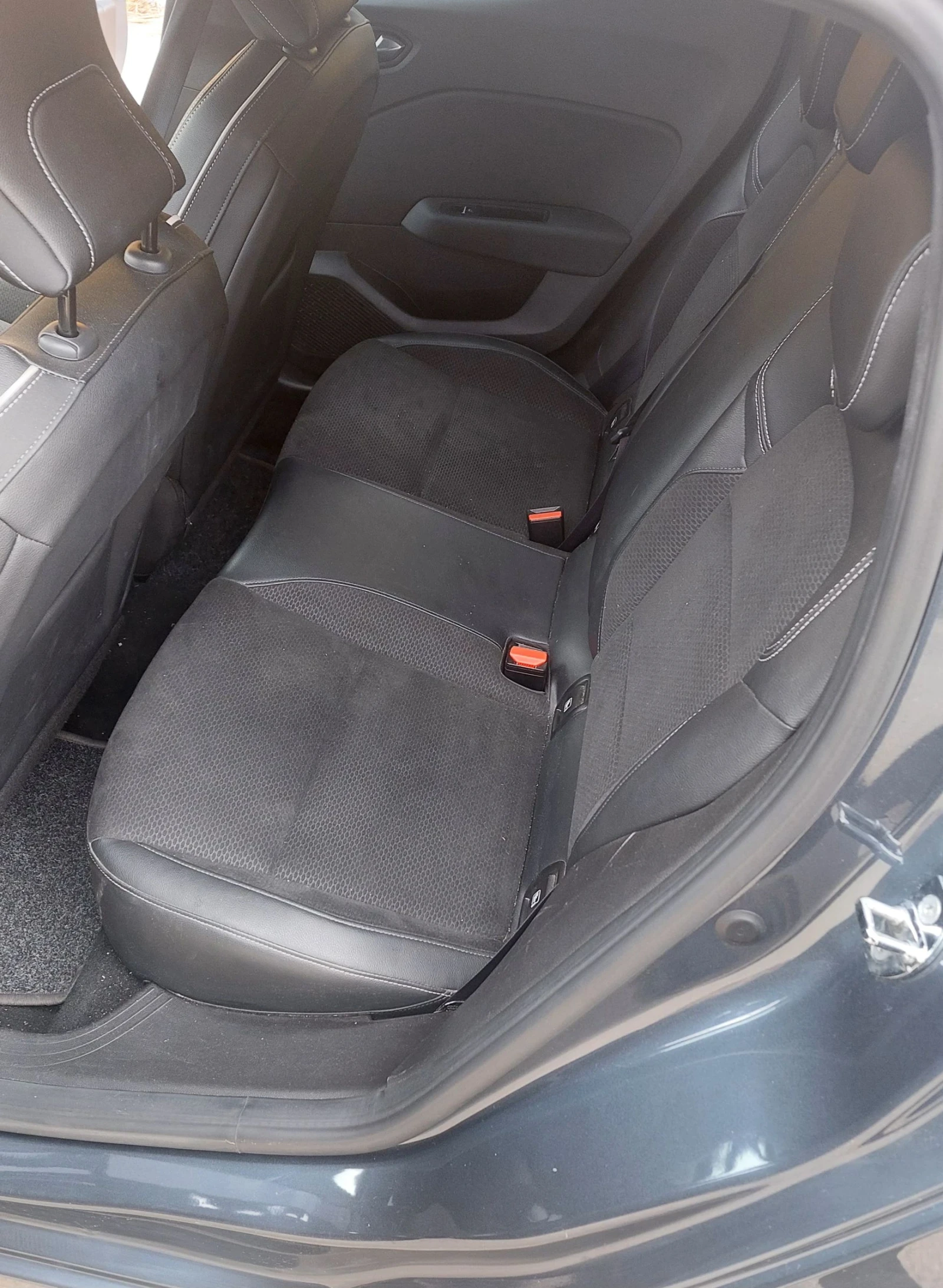 Renault Clio 1.0 LPG , снимка 11 - Автомобили и джипове - 54057887