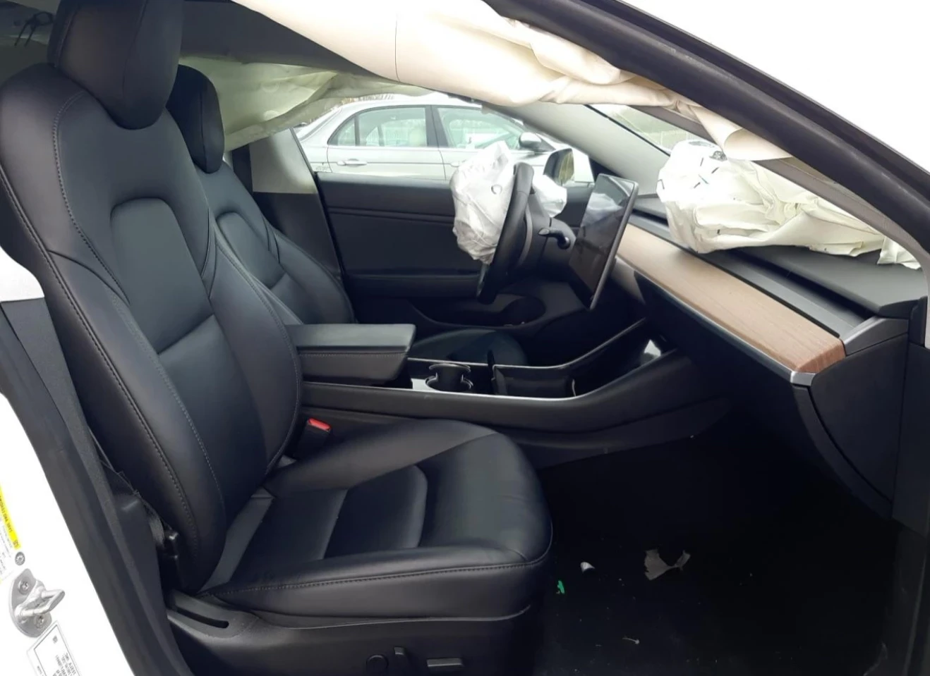 Tesla Model 3 стандарт рейндж 302 | Mobile.bg — изображение 12
