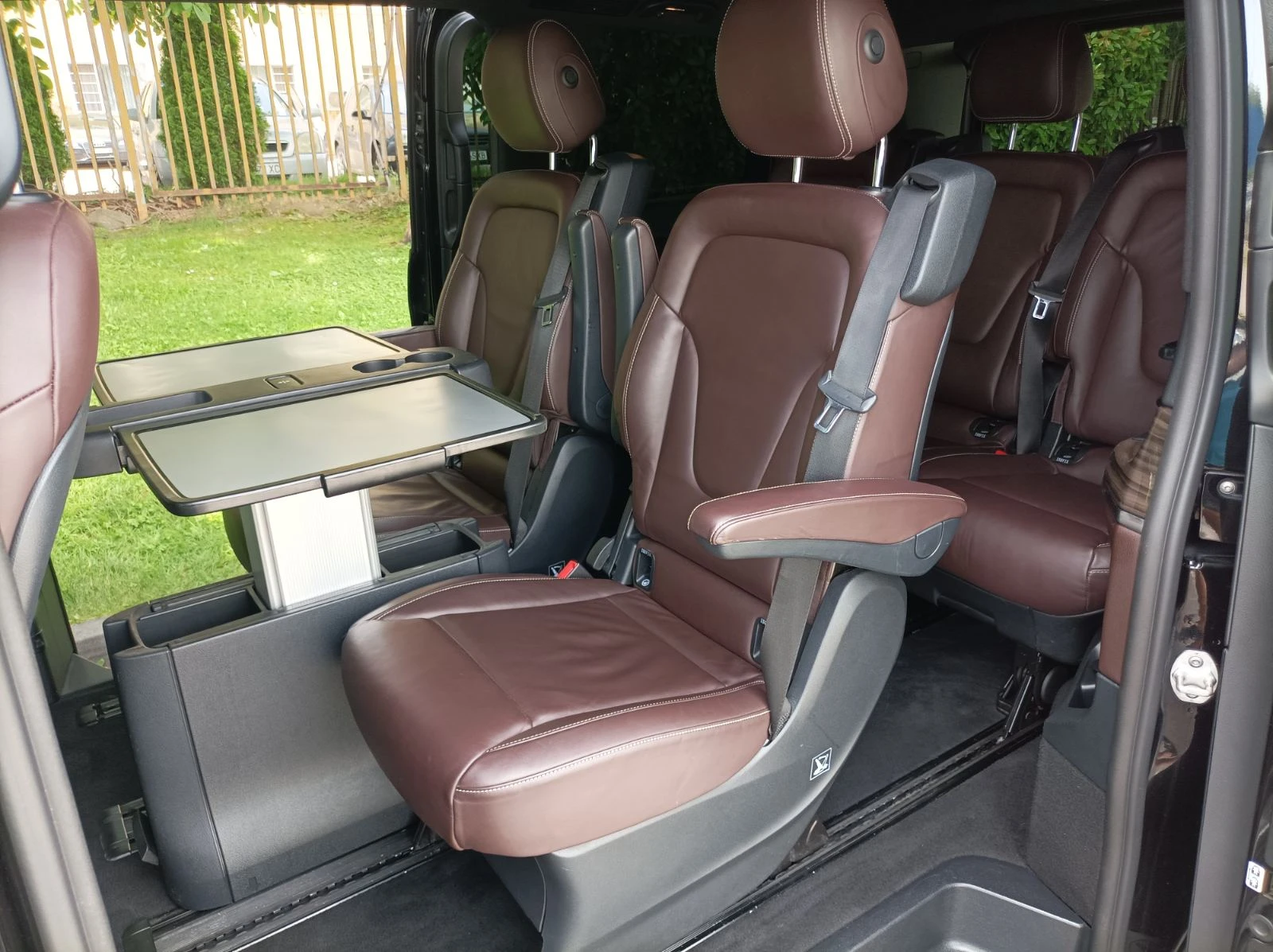 Mercedes-Benz V 300 V 250 VIP CONVERSION 4X4 LONG LUXE  | Mobile.bg   14